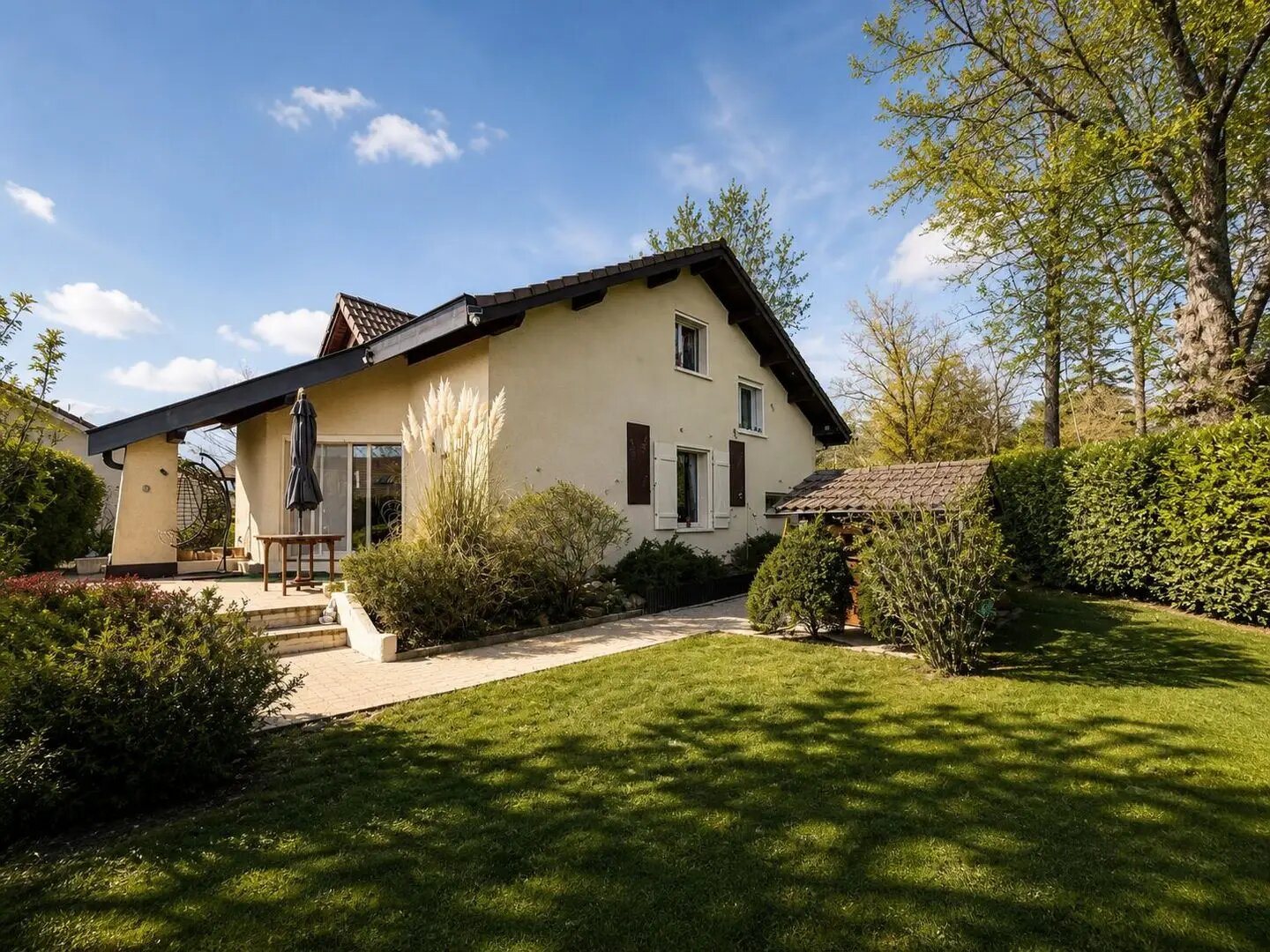 Maison à vendre, 165m², Gex