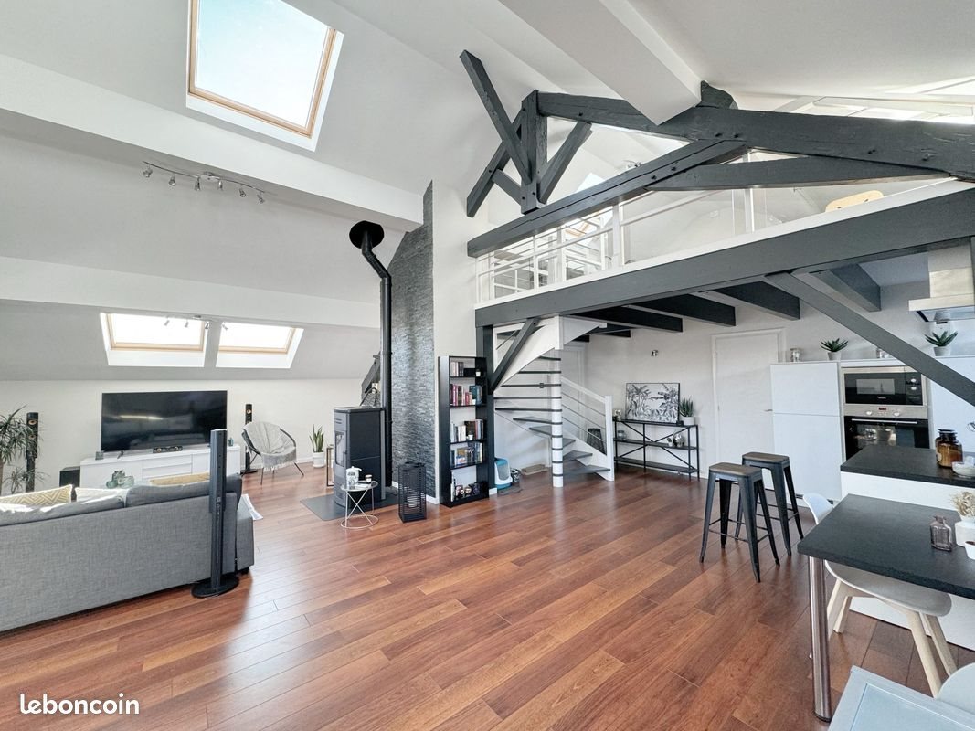 Appartement à vendre, 91m², Cessy