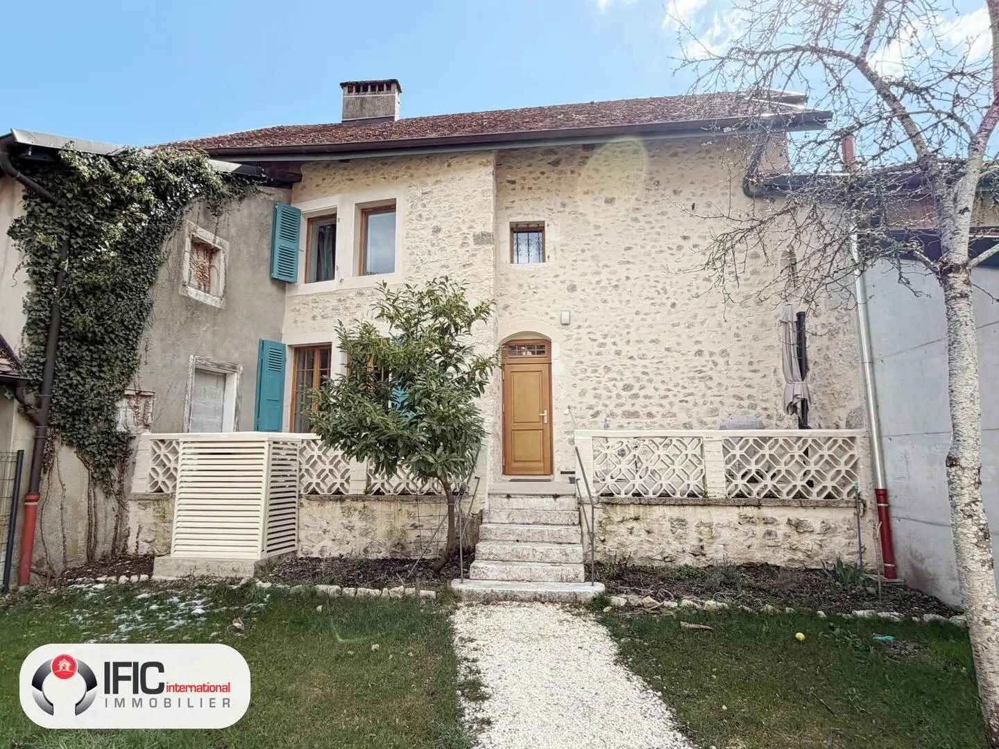 Maison à vendre, 251m², Gex