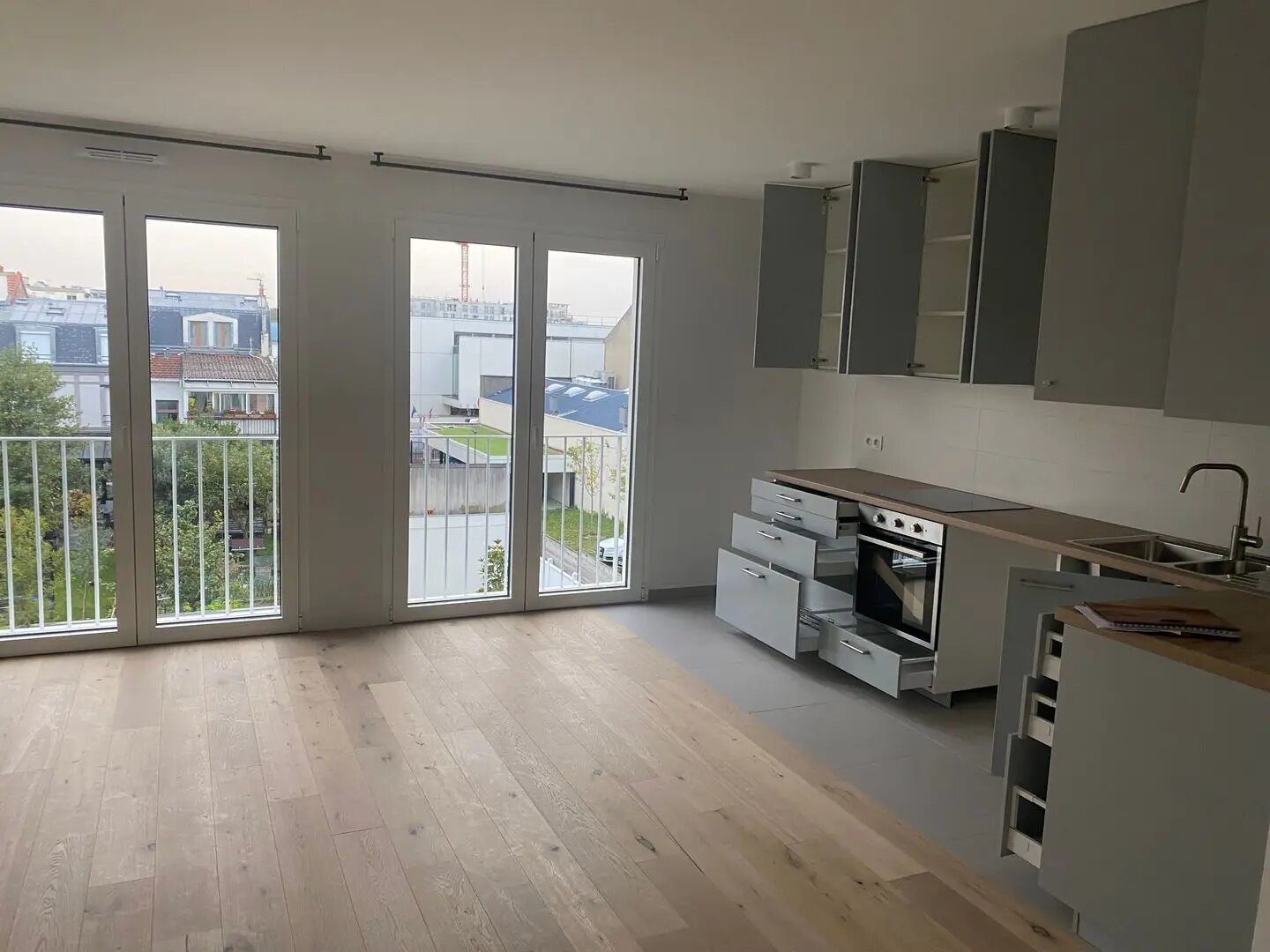 Appartement à louer, 70m², Suresnes