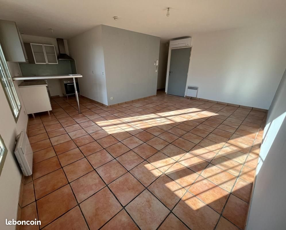 Appartement à louer, 47m², Baixas