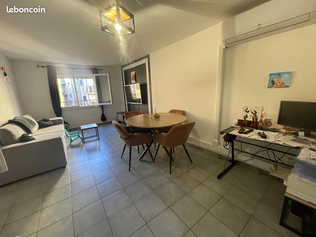 Appartement à louer, 55m², Pia