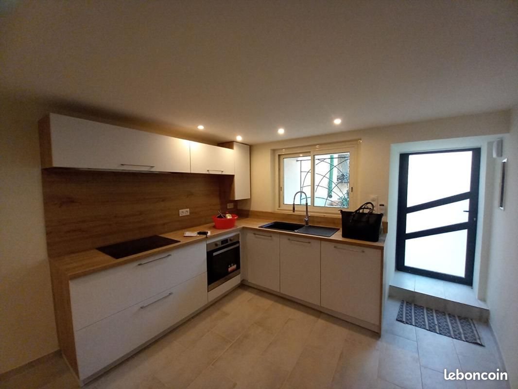 Maison à louer, 67m², Opoul-Périllos