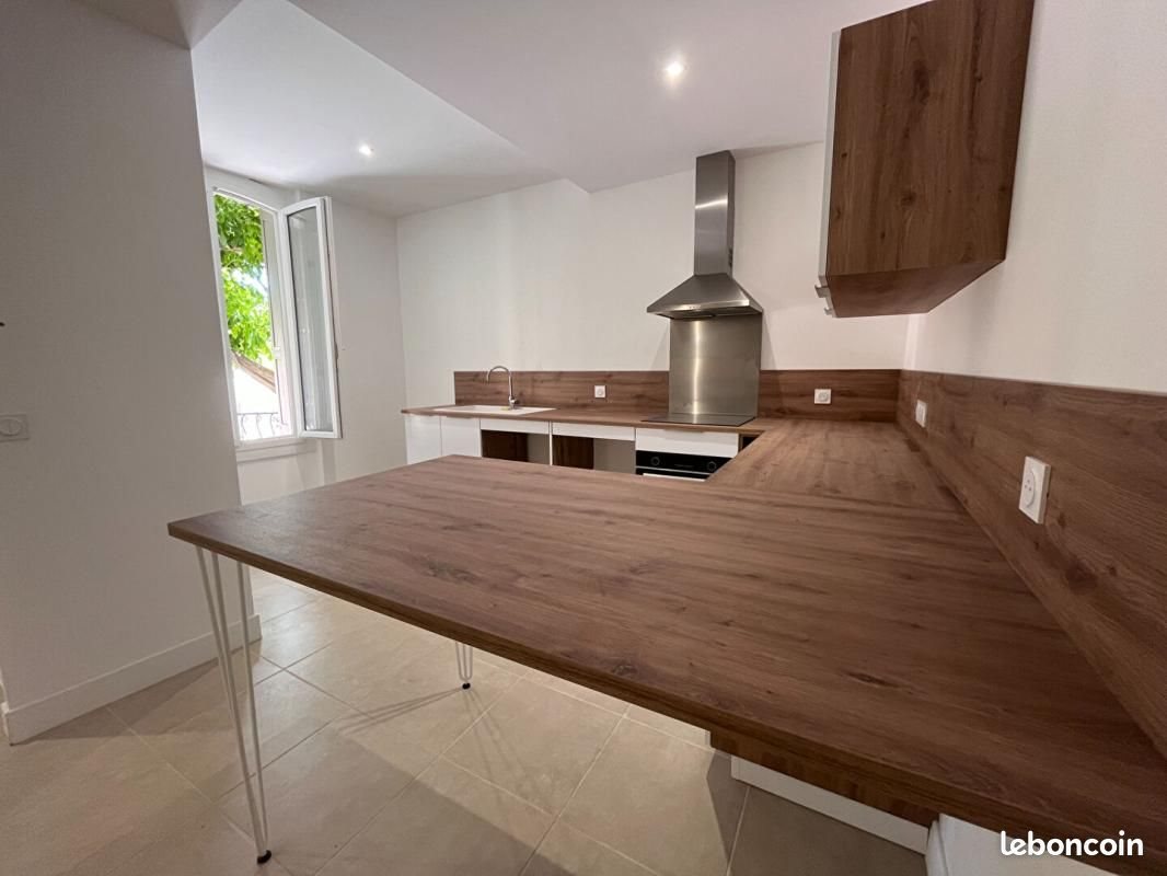 Appartement à louer, 115m², Estagel
