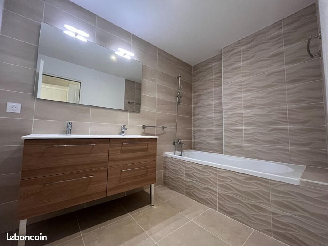 Appartement à louer, 115m², Estagel