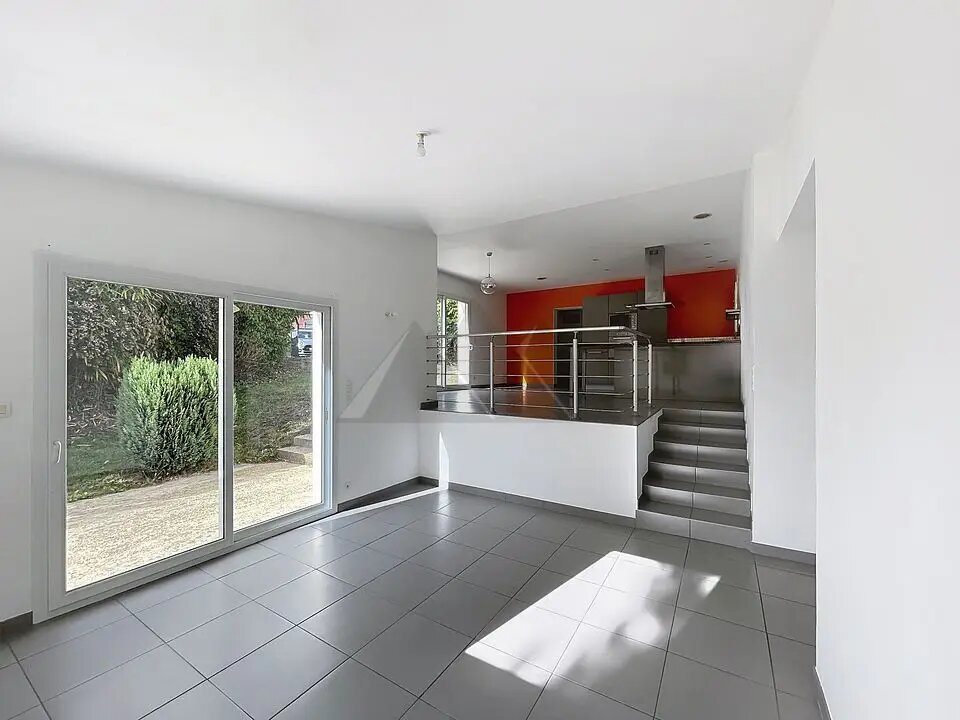 Maison à vendre, 101m², Landrévarzec