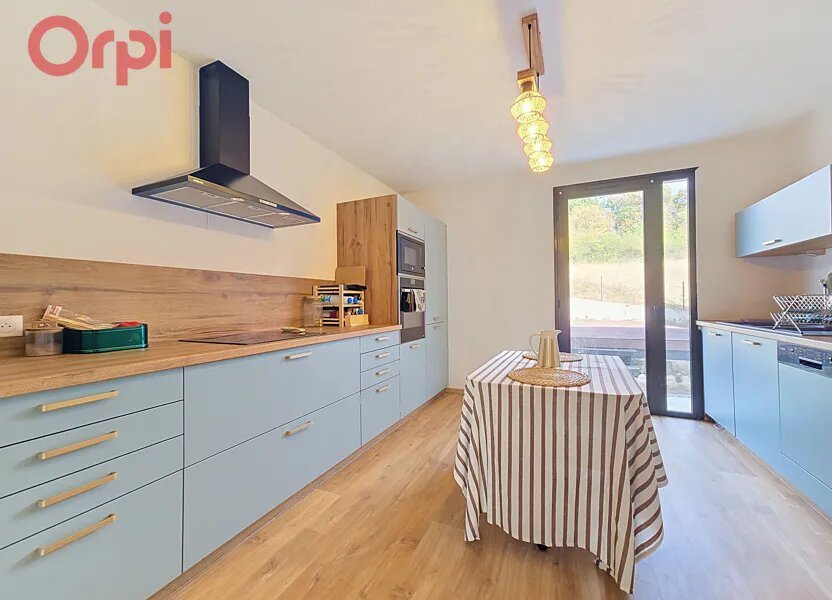 Maison à vendre, 85m², Saint-Yorre