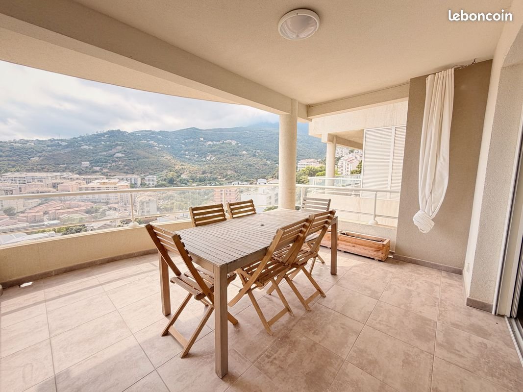 Appartement à louer, 42m², Bastia