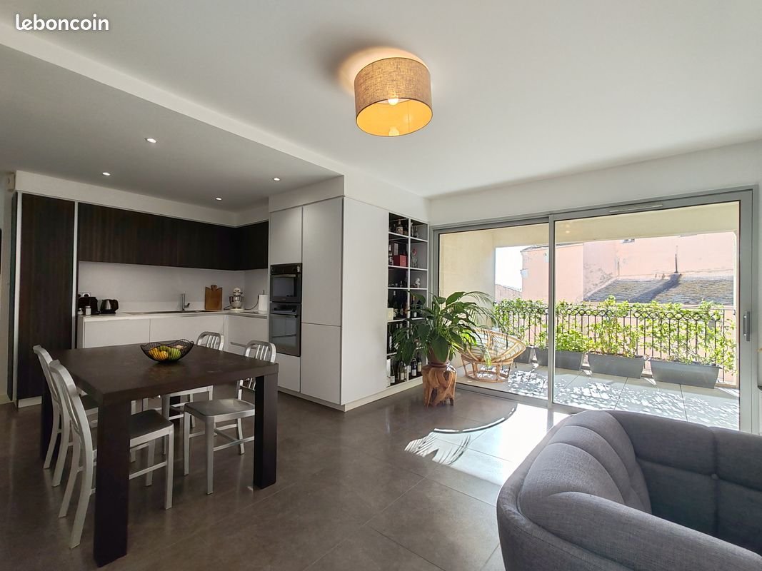 Appartement à vendre, 79m², Bastia
