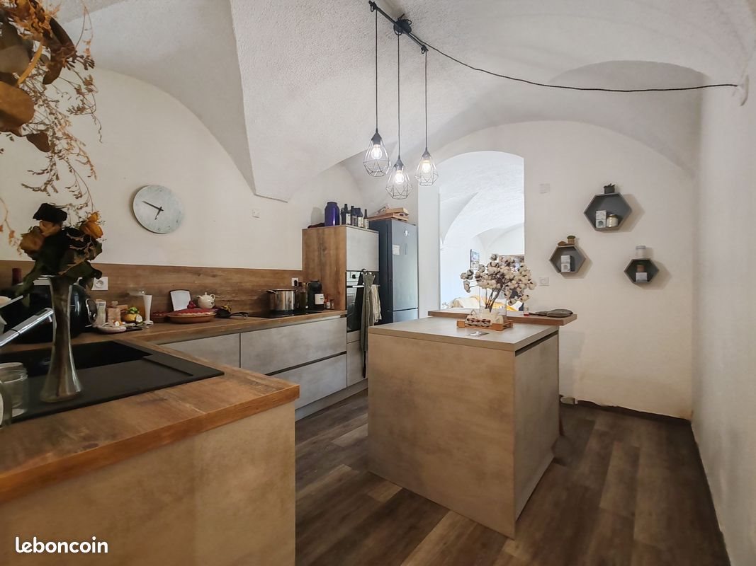 Appartement à vendre, 97m², Bastia