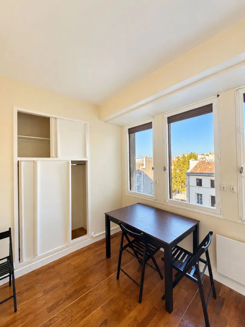 Appartement à louer, 25m², Marseille 1er