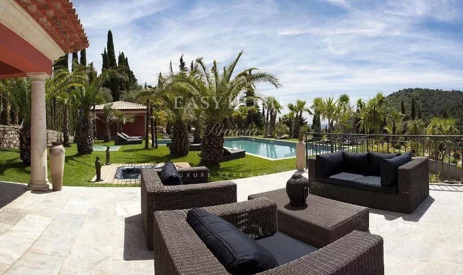 Maison à vendre, 421m², Grasse