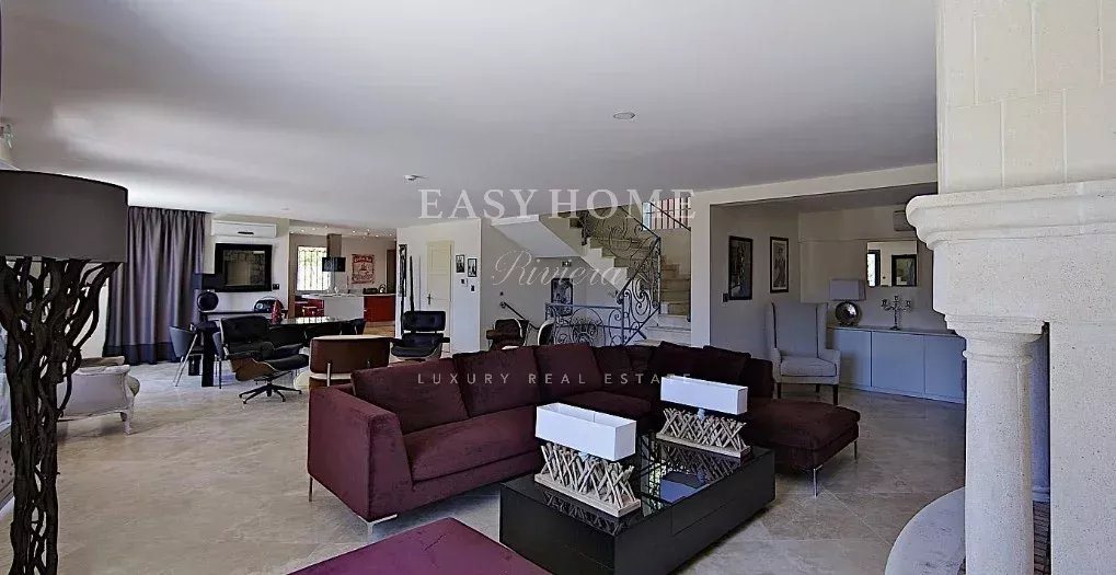 Maison à vendre, 391m², Grasse