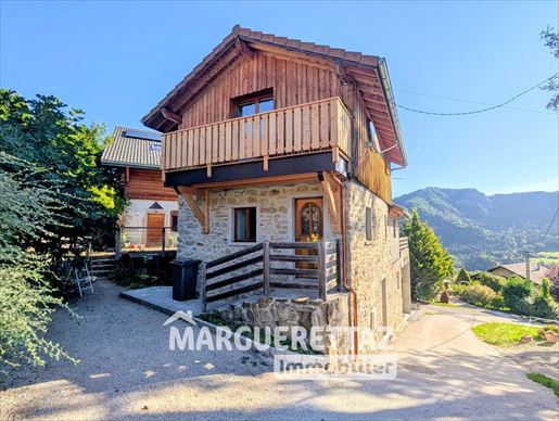 Maison 4 pièces 100 m² · à Fillinges · 100 m² · 389 000 €
