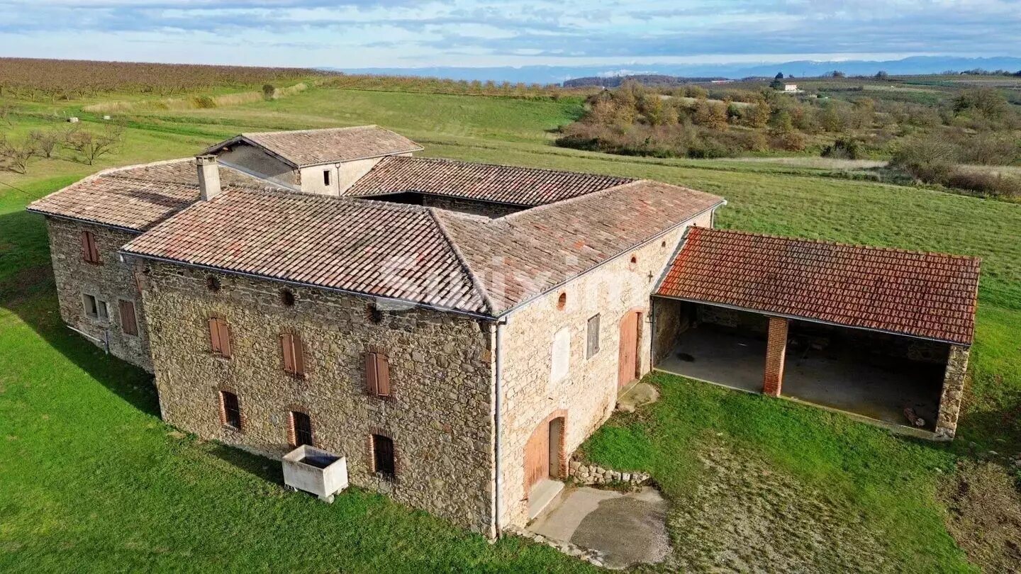 Maison à vendre, 820m², Serves-sur-Rhône