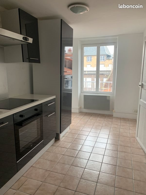 Appartement à louer, 47m², Riom