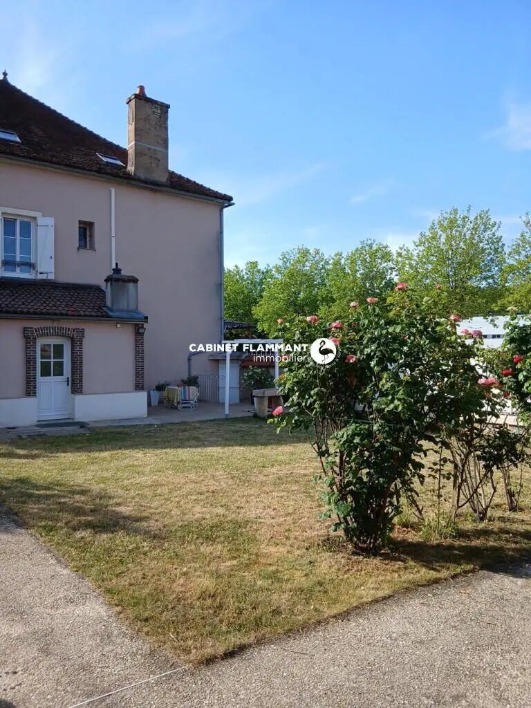 Maison à vendre, 340m², Montbard