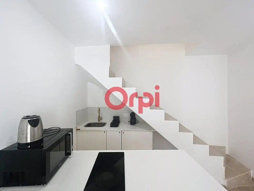 Maison à louer, 22m², Le Plan-de-la-Tour