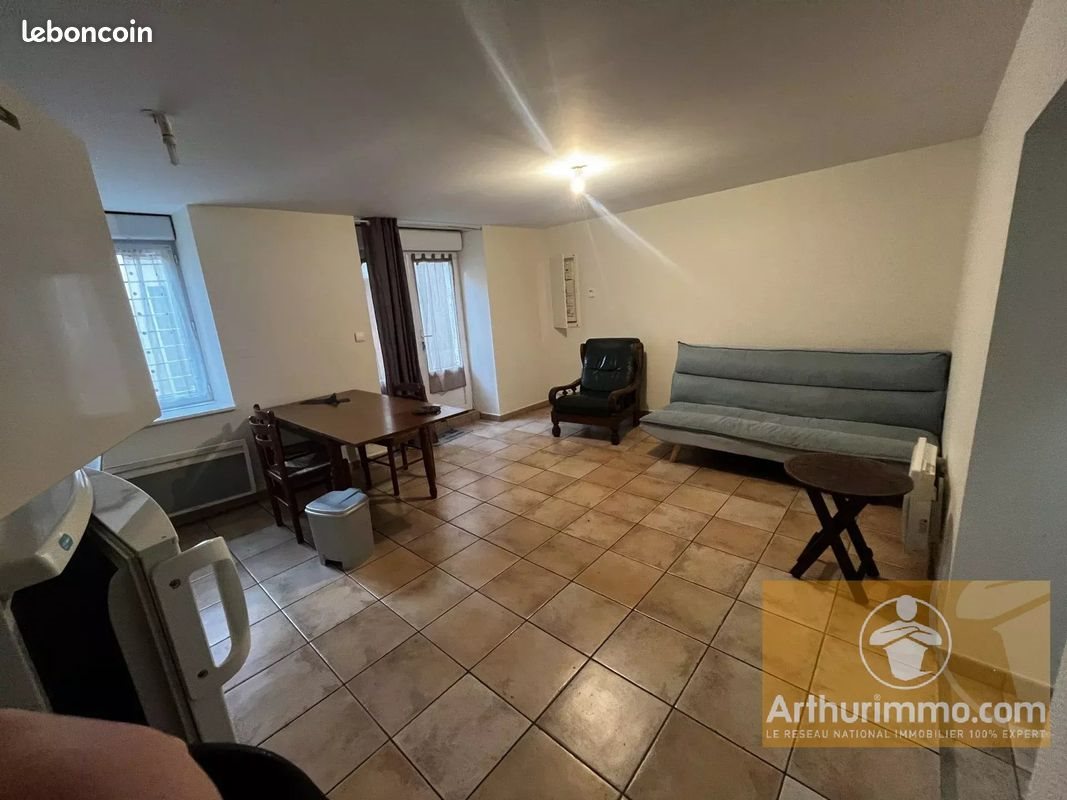Appartement à louer, 37m², La Canourgue