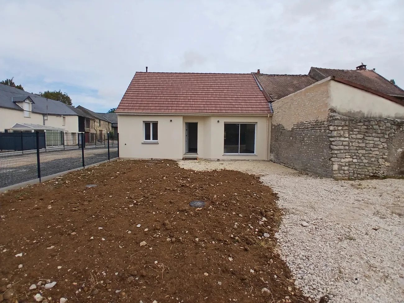 Maison à louer, NaNm², Toury