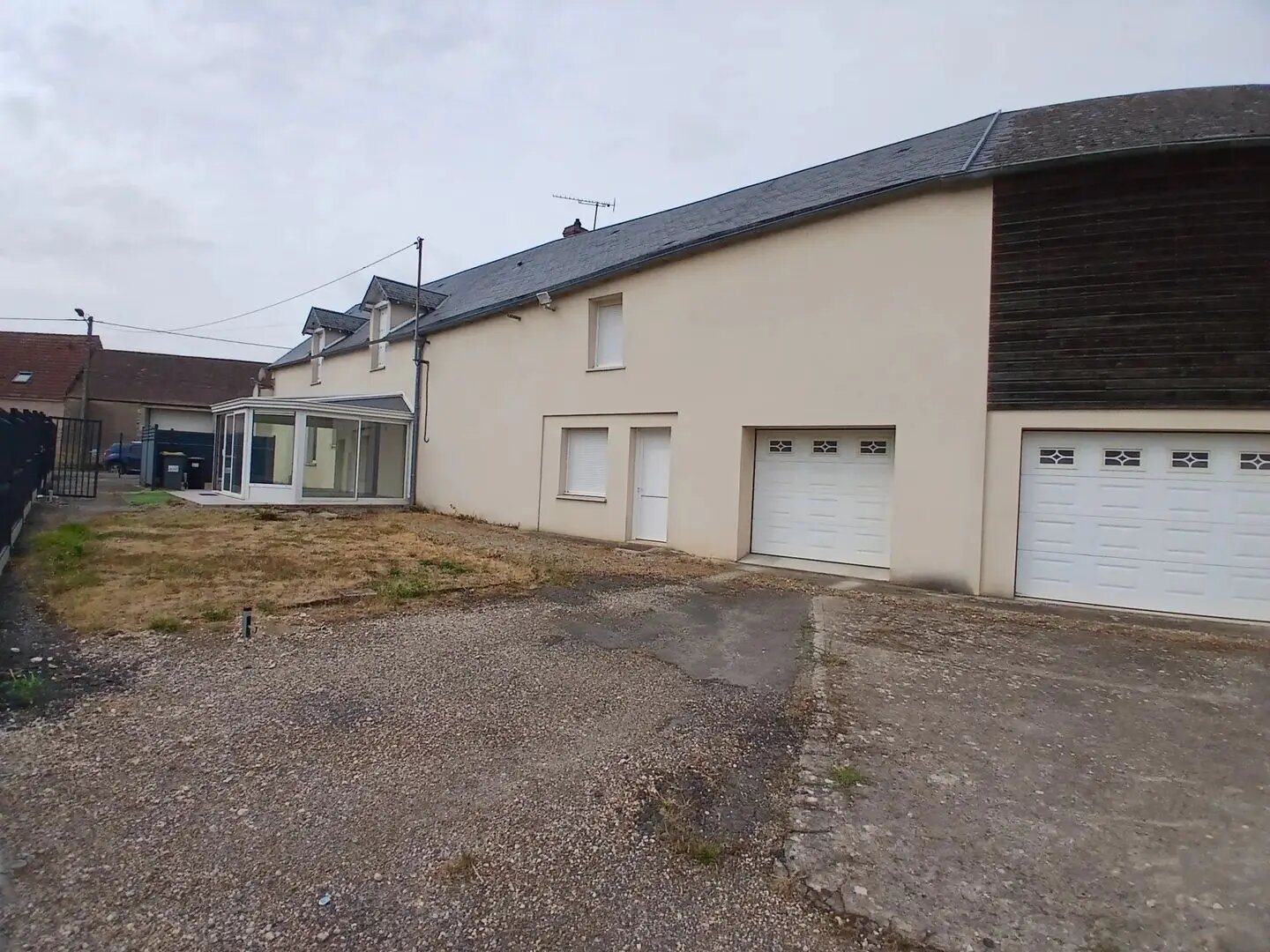 Appartement à louer, 163m², Janville