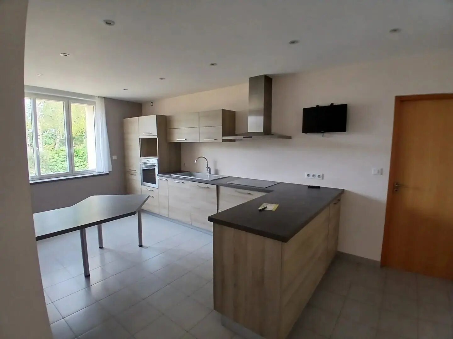Appartement à louer, 163m², Janville