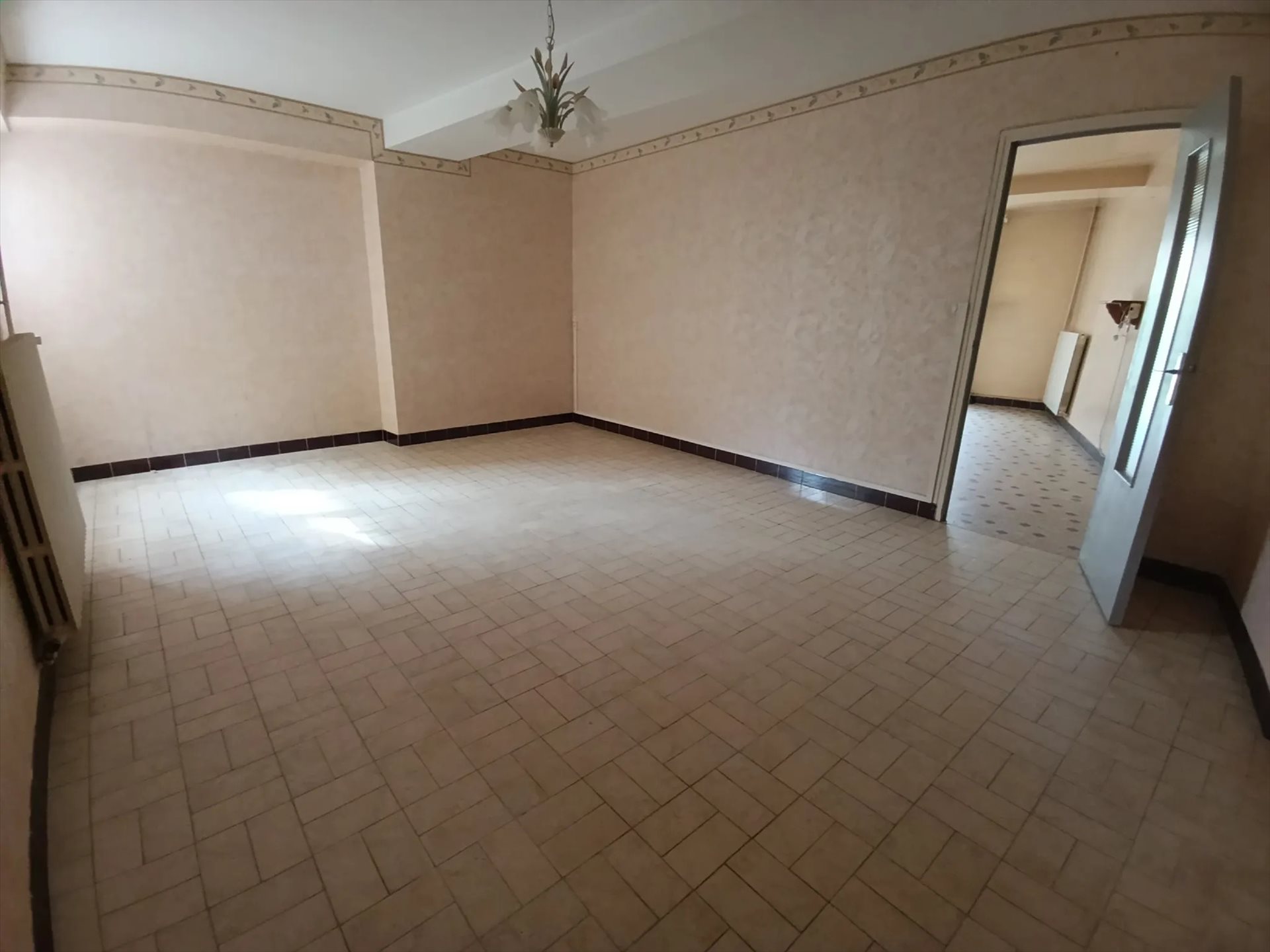 Maison à vendre, 84m², Brûlon