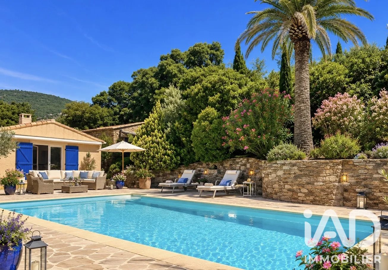 Maison à vendre, 182m², Cavalaire-sur-Mer