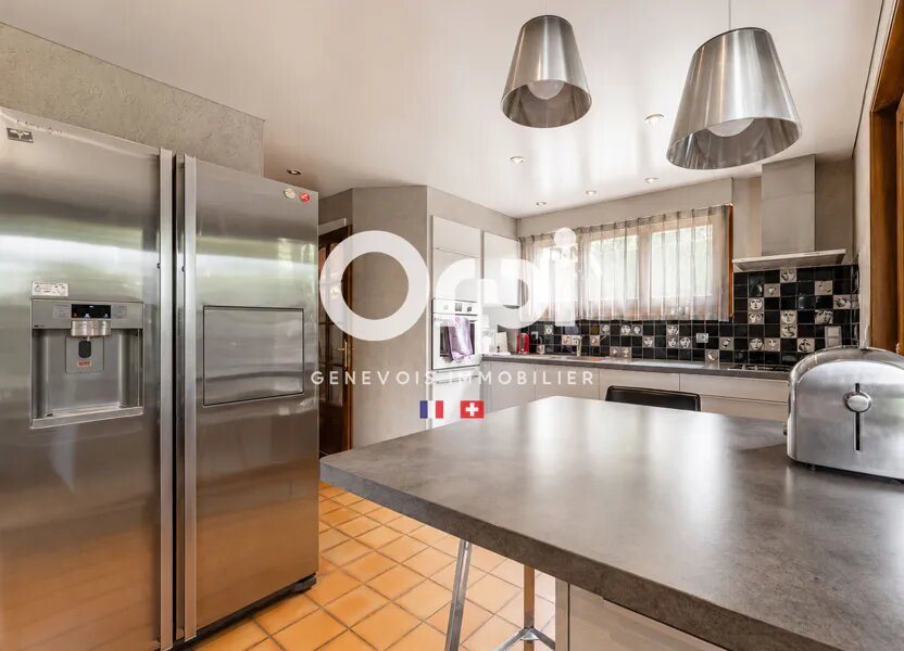 Maison à vendre, 371m², Vétraz-Monthoux
