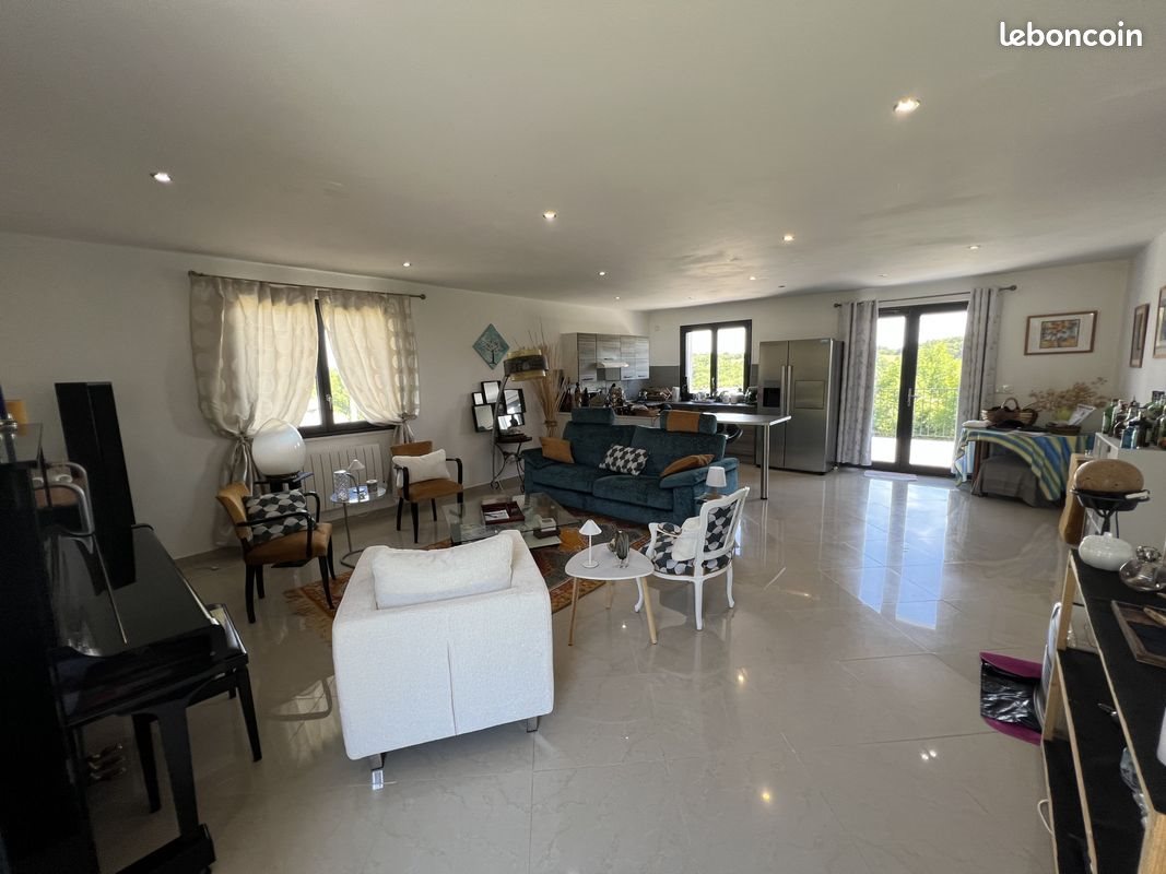Maison à vendre, 140m², Saint-Romain-de-Lerps