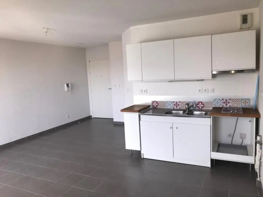 Appartement à louer, 30m², La Seyne-sur-Mer