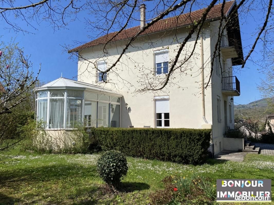 Maison à louer, 176m², Entre-deux-Guiers