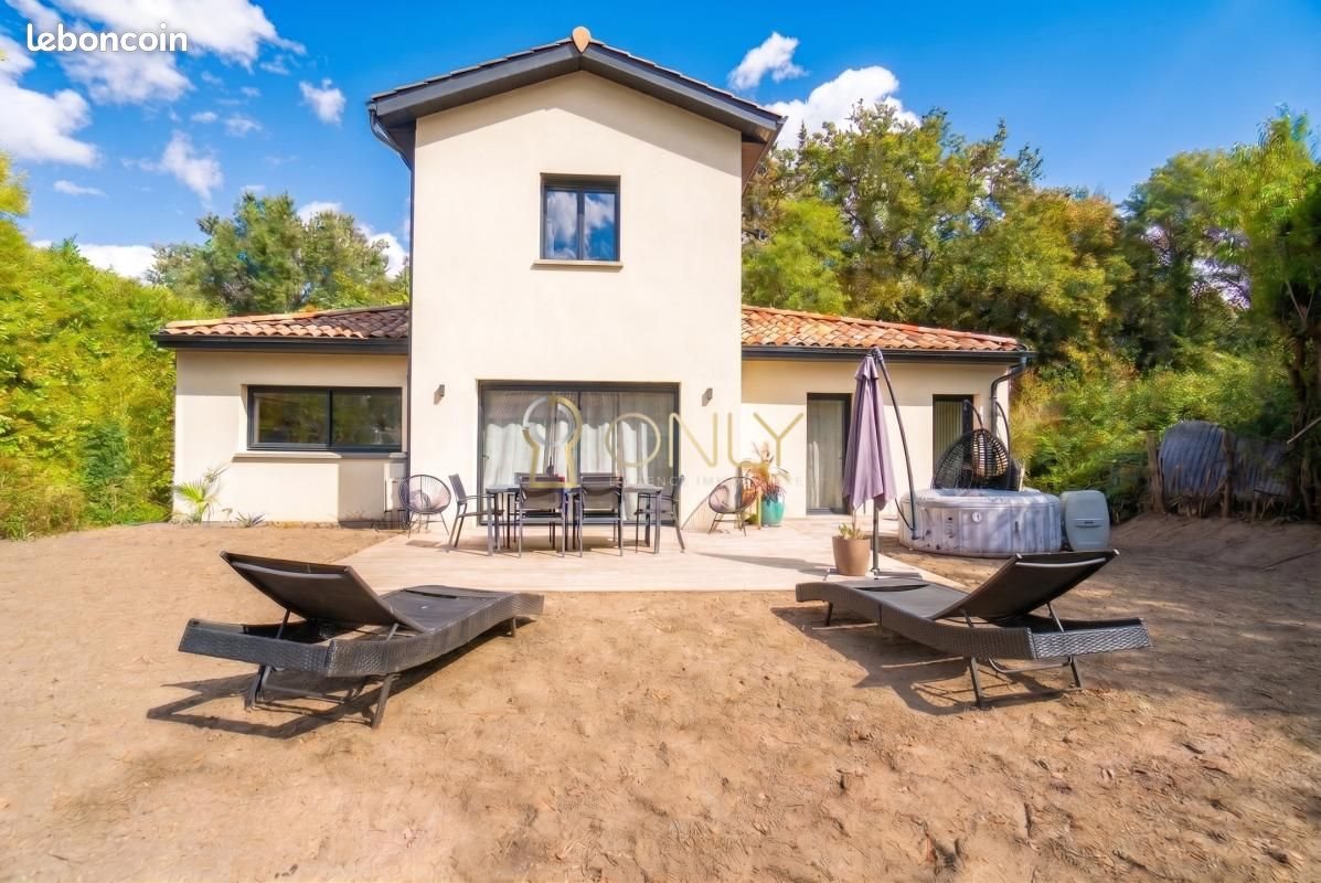 Maison à vendre, 115m², Fareins