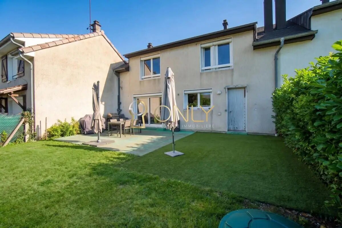 Maison à vendre, 116m², Massieux