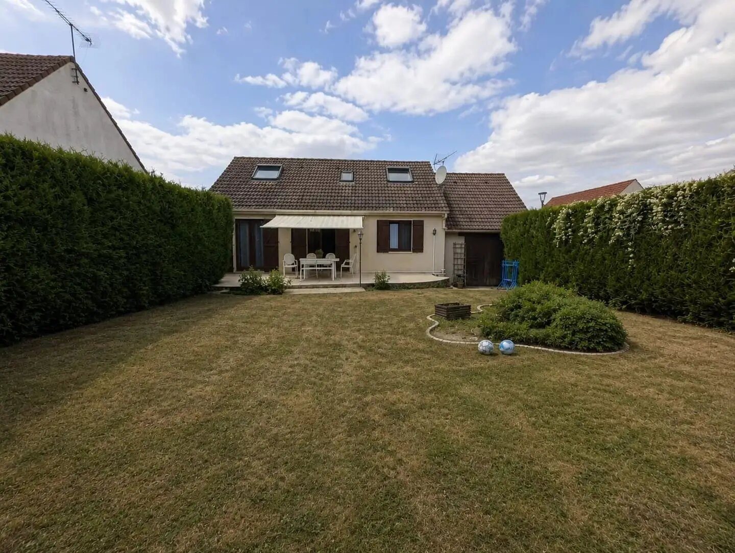 Maison à vendre, 111m², Sammeron