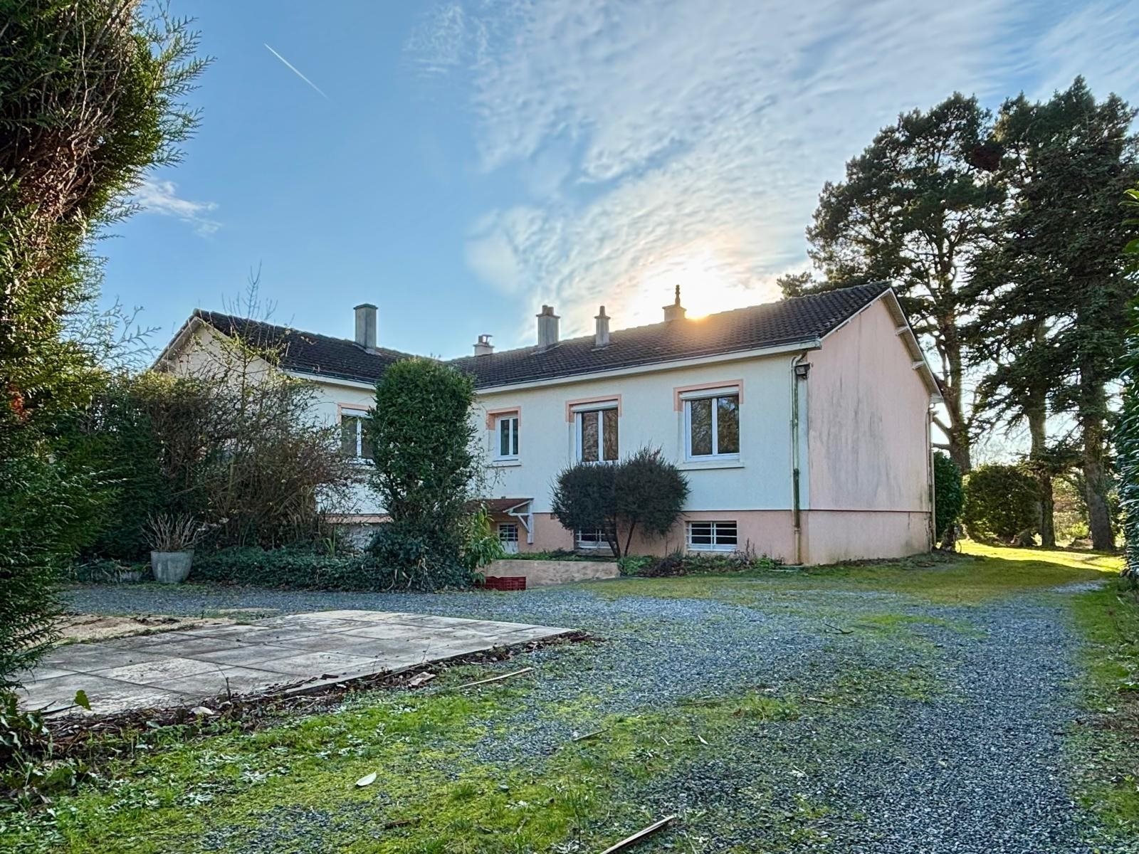 Maison à vendre, 137m², Cugand