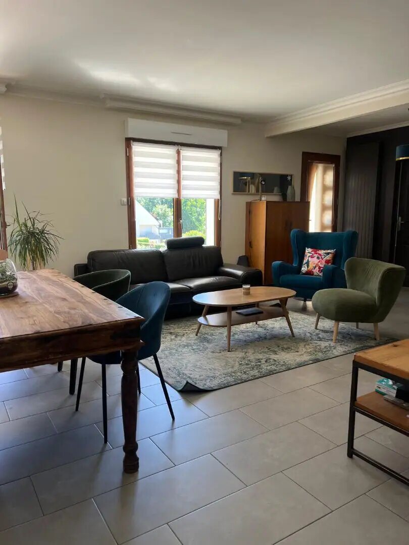 Maison à vendre, 154m², Montreuil-sous-Pérouse