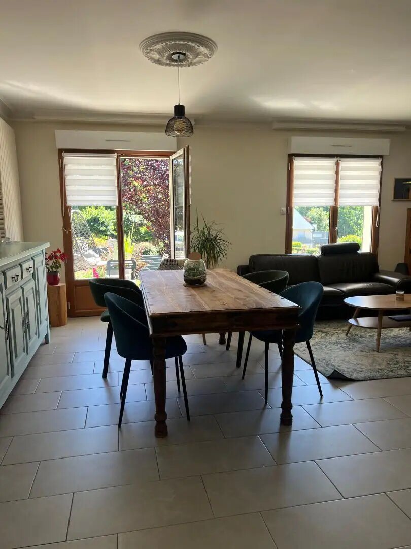 Maison à vendre, 154m², Montreuil-sous-Pérouse