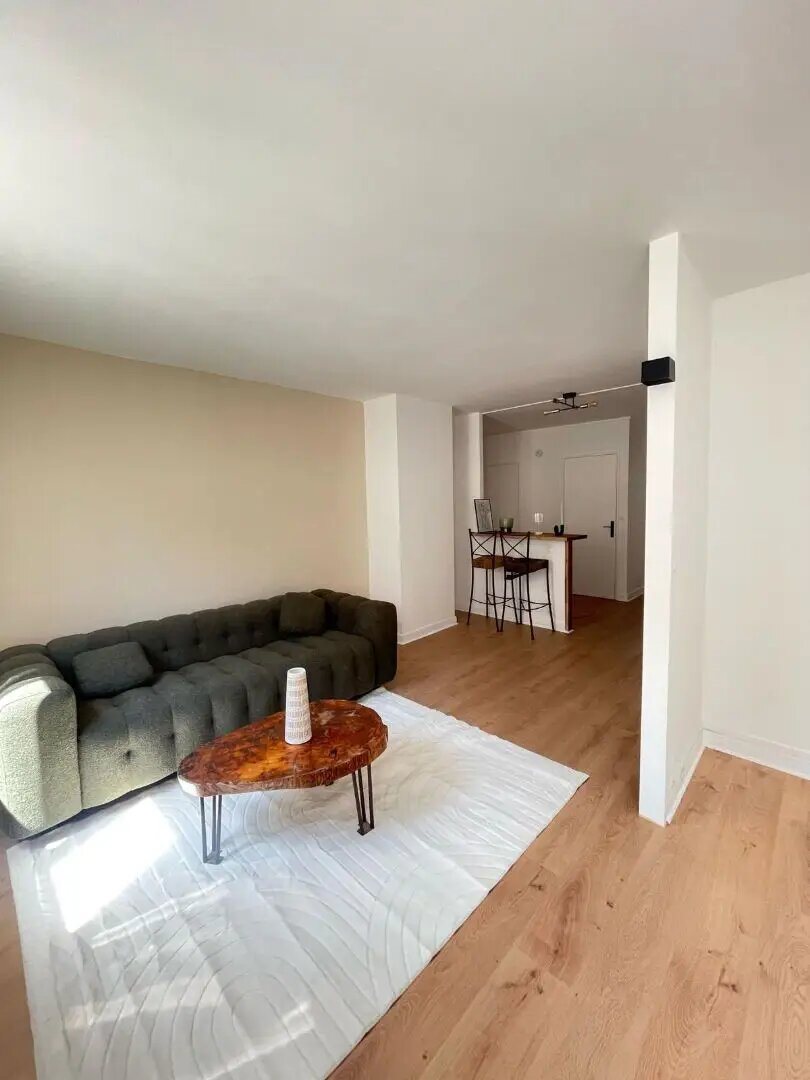 Appartement à louer, 67m², Paris 18ème