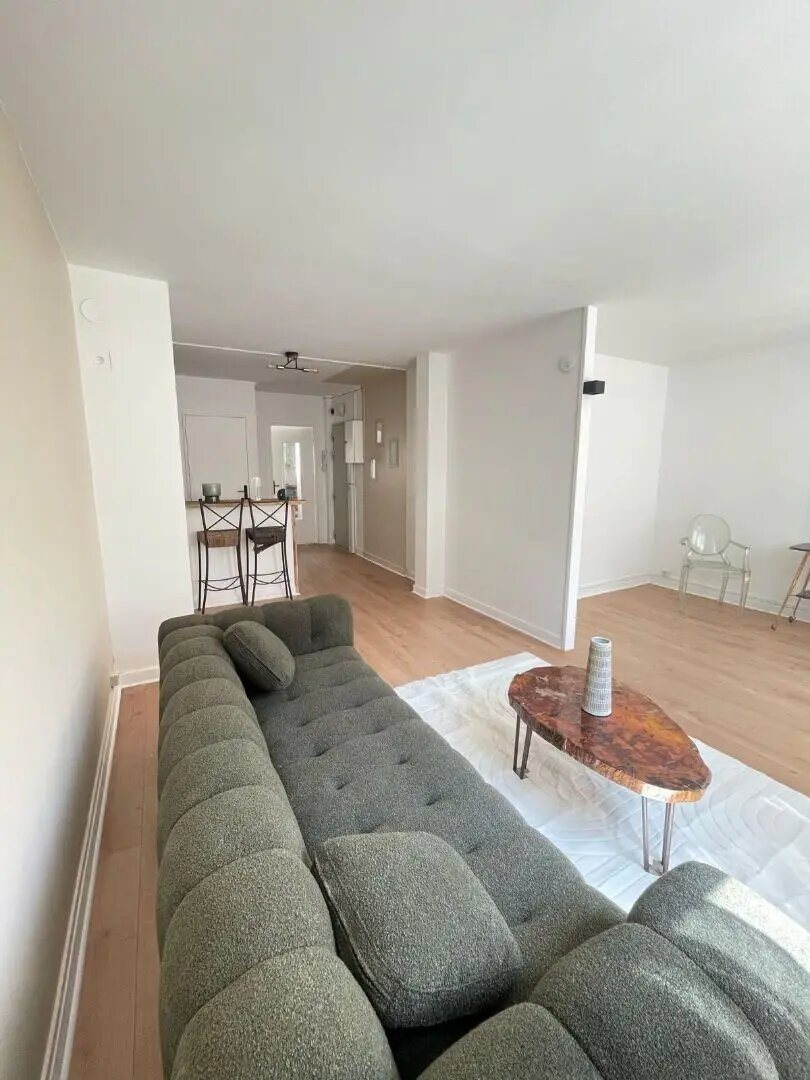 Appartement à louer, 67m², Paris 18ème