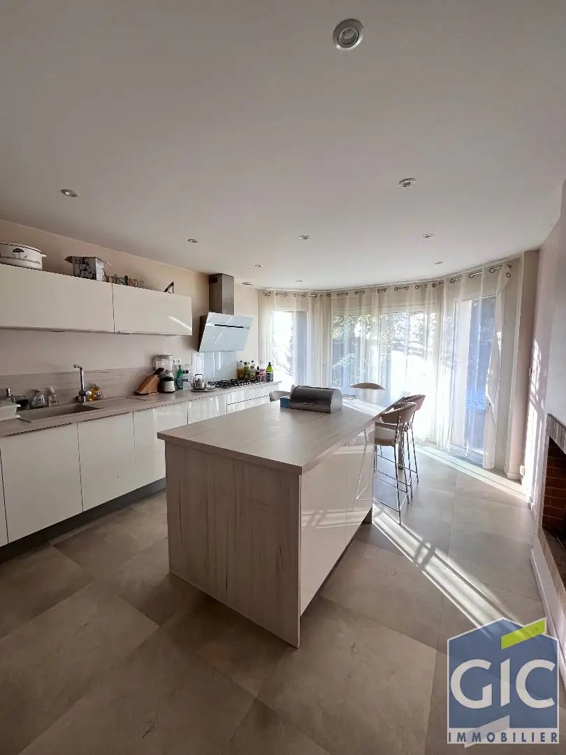 Maison à vendre, 205m², Caen