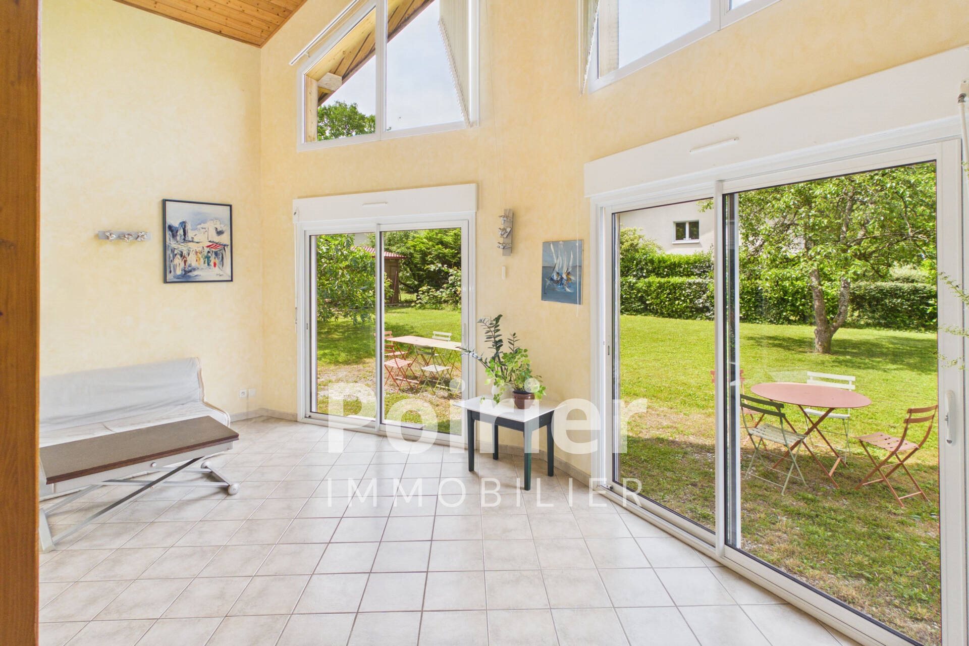 Maison à vendre, 107m², Nernier