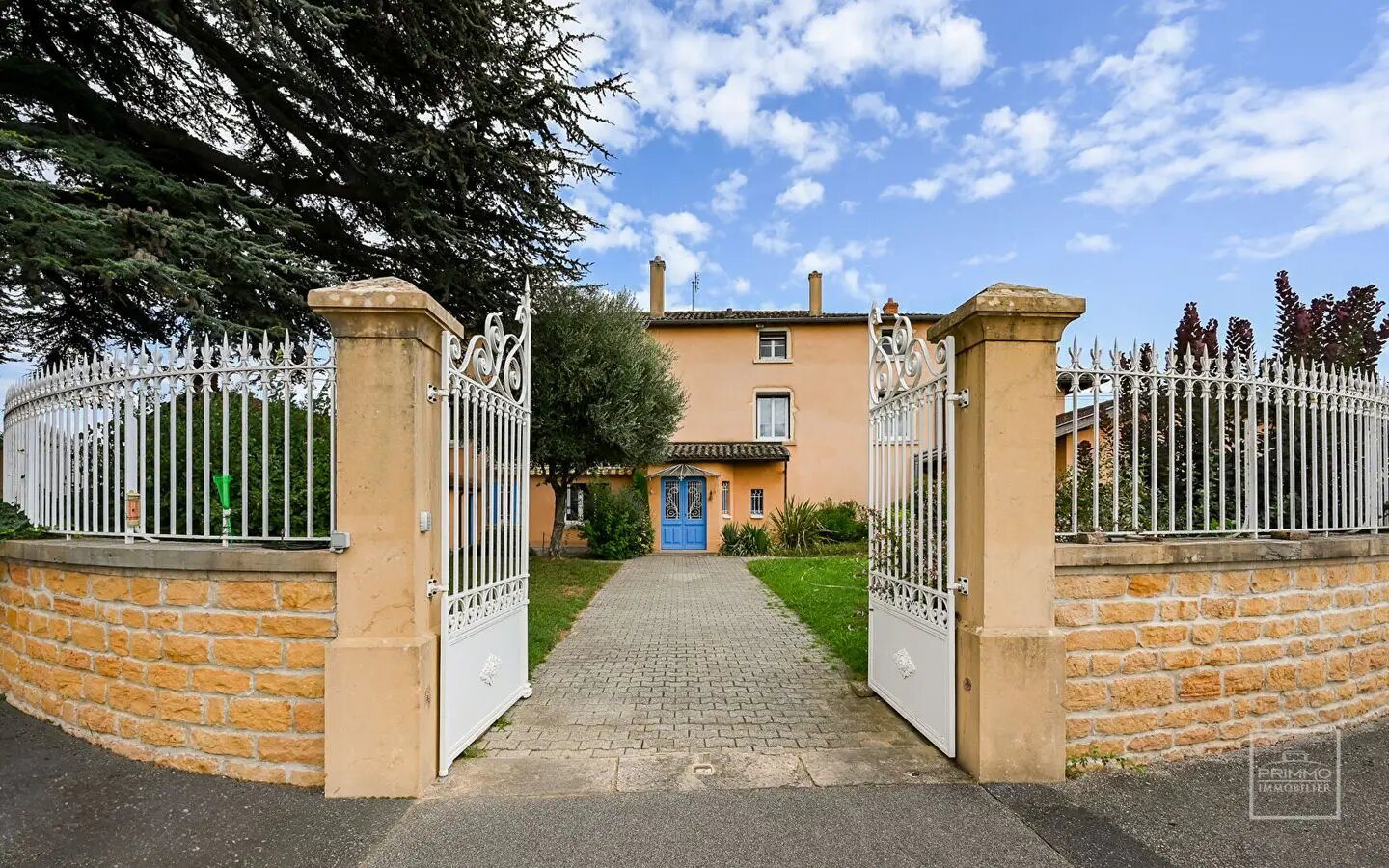 Maison à vendre, 262m², Arnas