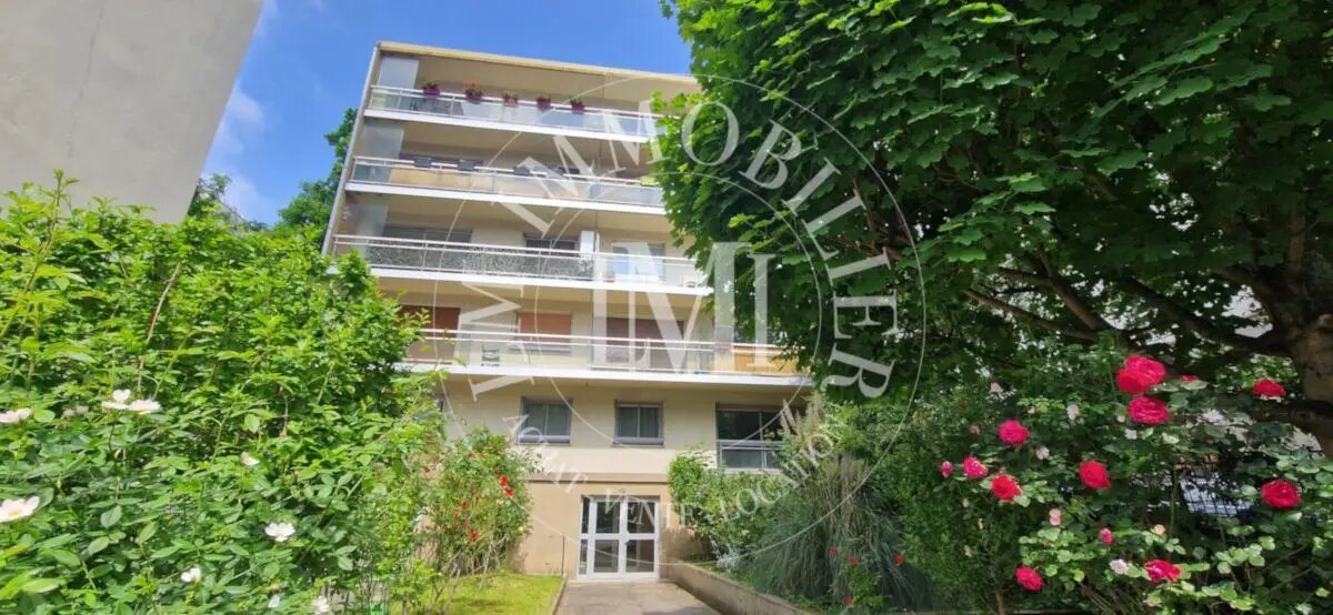 Appartement à louer, 77m², Sèvres