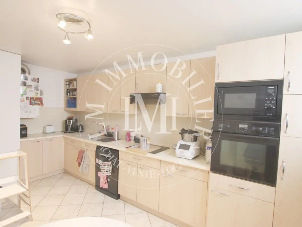 Appartement à louer, 77m², Sèvres