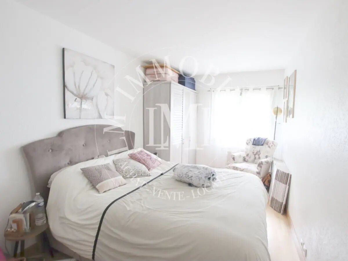 Appartement à louer, 77m², Sèvres