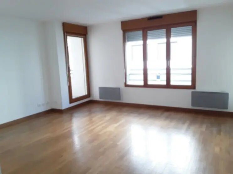 Appartement à louer, 77m², Bron