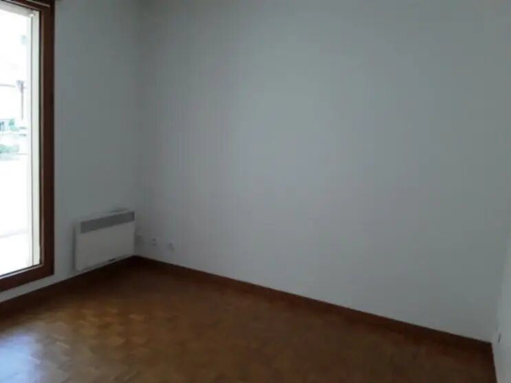 Appartement à louer, 77m², Bron