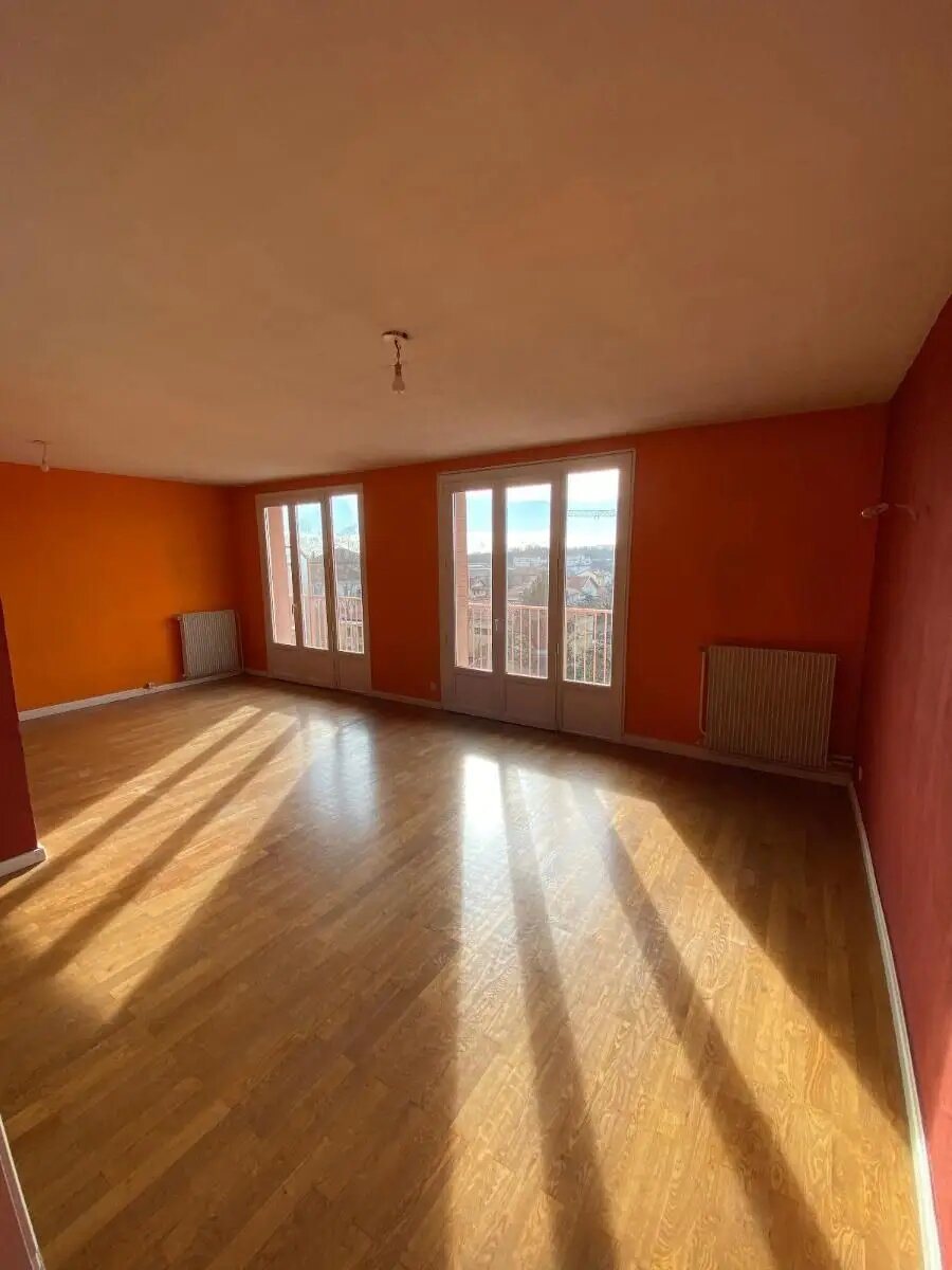 Appartement à louer, 81m², Bron