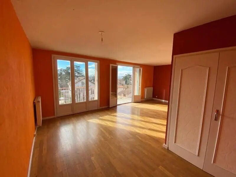 Appartement à louer, 81m², Bron